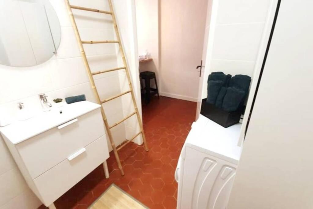 Appartamento T2 Cosy Au Calme,Entree Autonome,Centre Historique Montélimar Esterno foto